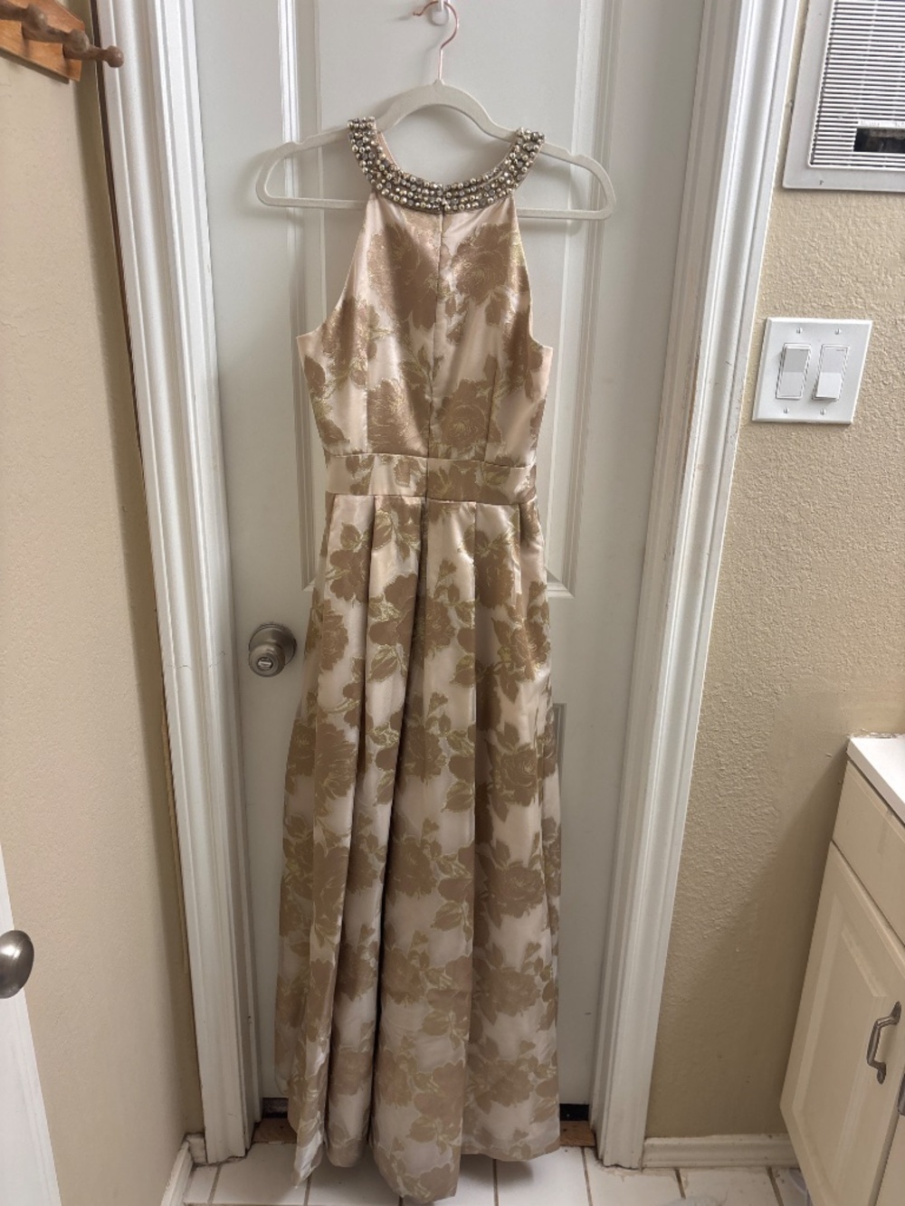 Eliza J wedding guest/formal dress - Picture 2 of 3